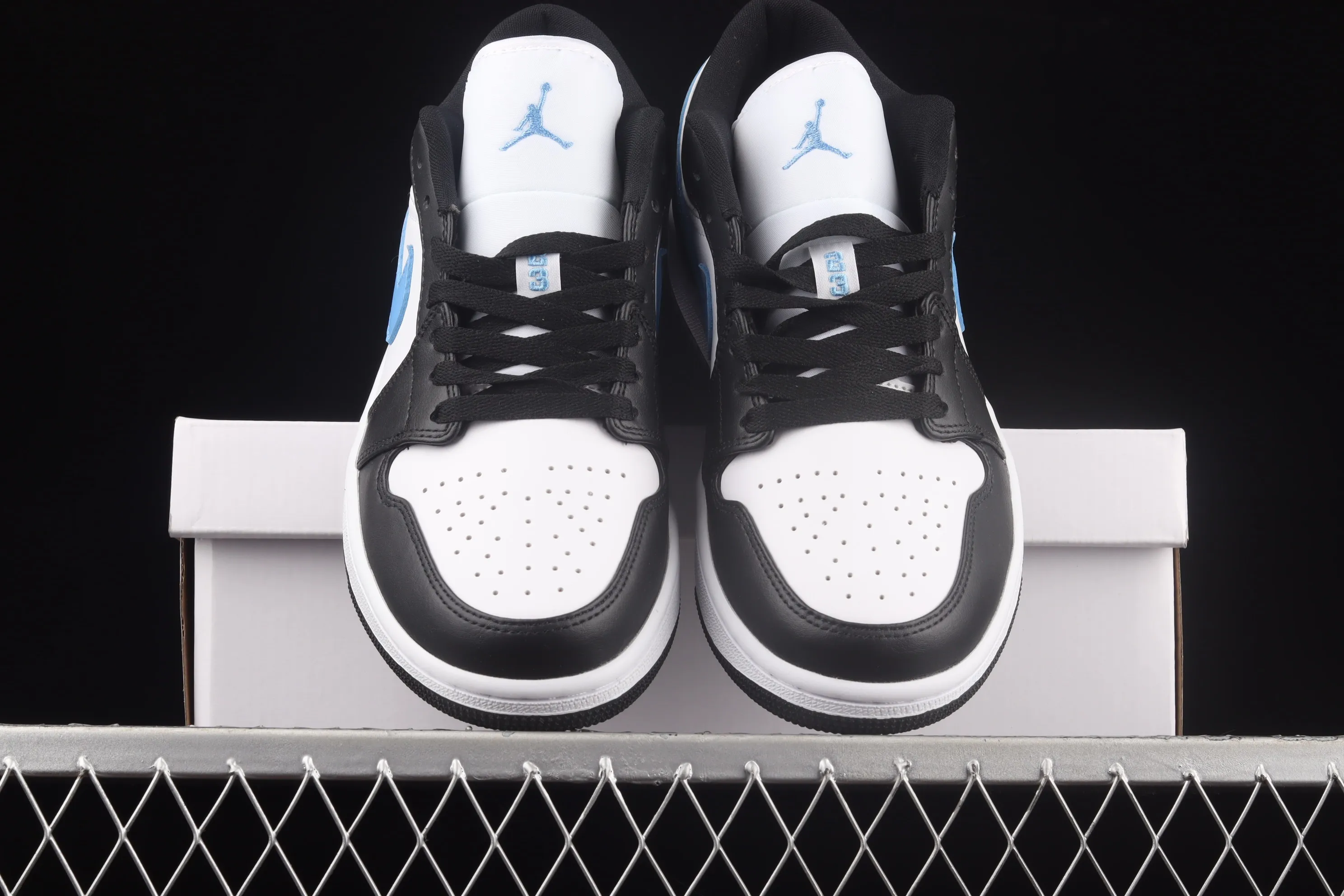 All categories Air Jordan Jordan series basketball shoes Air Jordan 1 Low Air Jordan AJ1 Low AJ1 Joe 1 black blue and white low-top cultural leisure sports basketball shoes DC0774-041